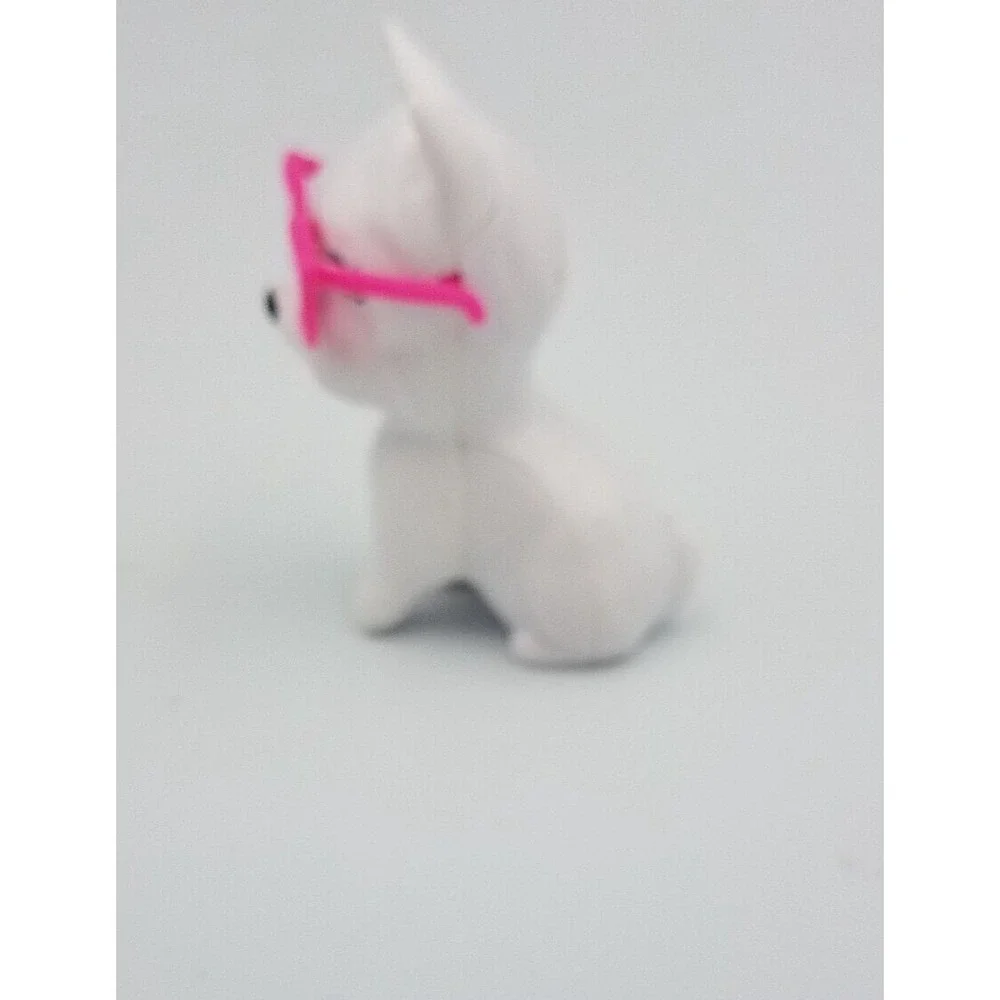 Barbie white puppy